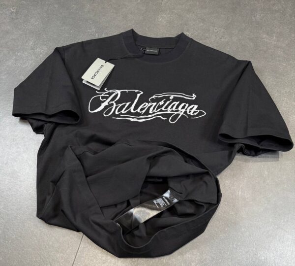 Black T-shirt - Image 3